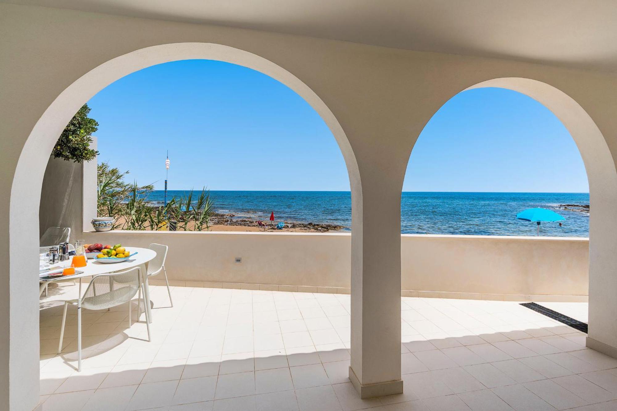 Brezza Marina Vila Calabernardo Exterior foto